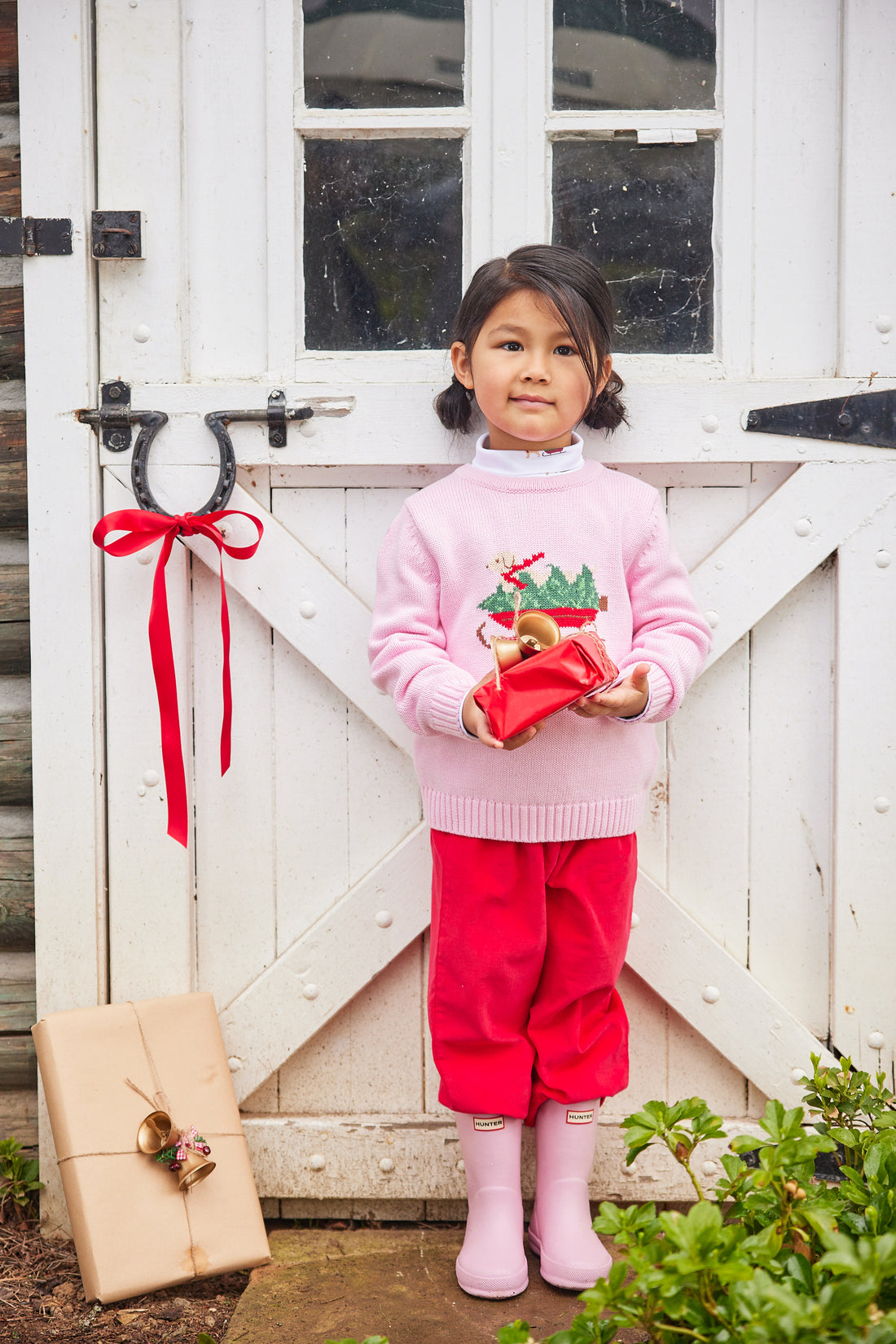 Little English traditional clothing, light pink Intarsia Sweter with holiday lab print on chest, for little girl 