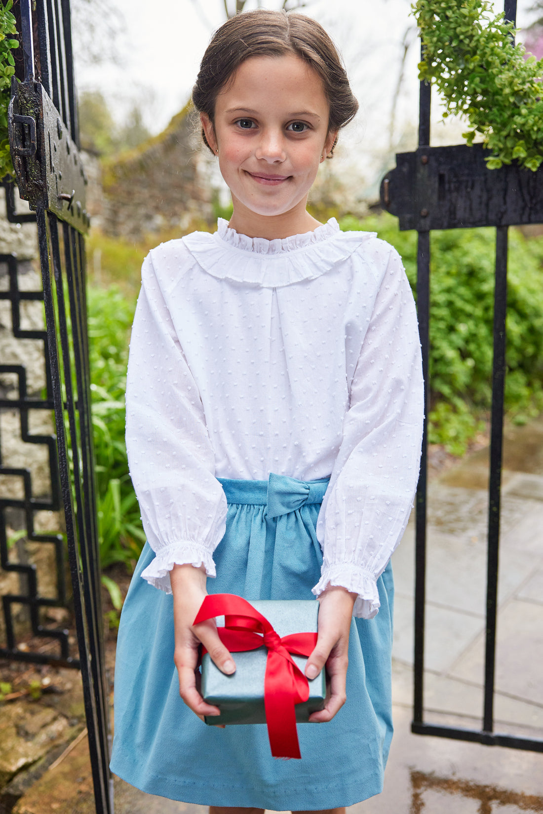 Little English traditional clothing, skirt in alpine corduroy with bow on waistband for little girl